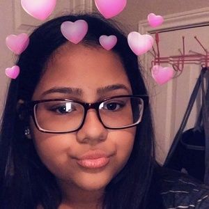 Meet your Posher, Noemi